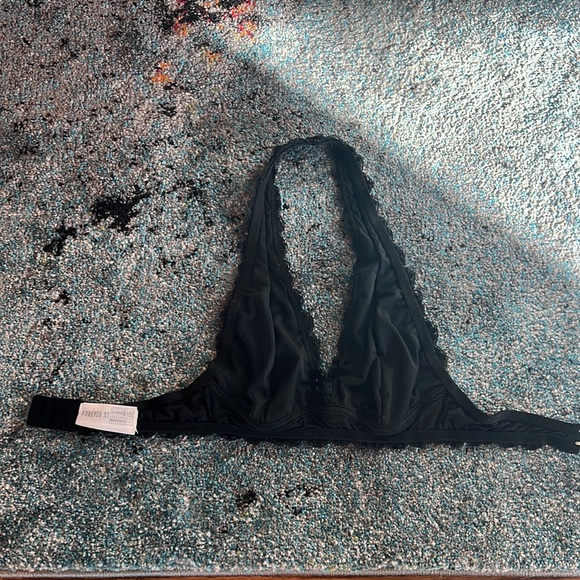 Black Lace Halter Stretchy Unpadded Bralette Bra - Picture 6 of 9